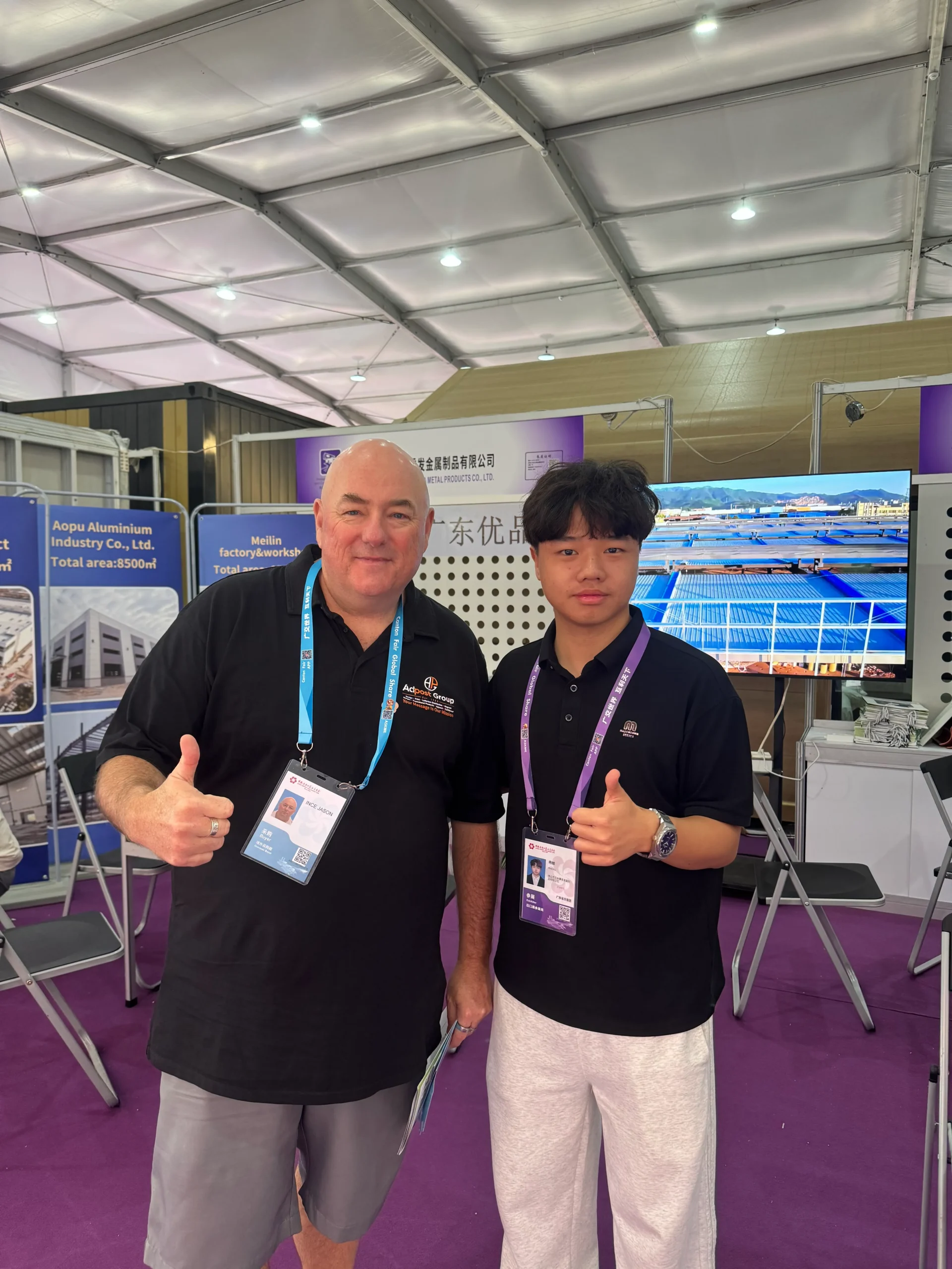 Customers discussing steel structure building projects with Foshan Bingfa